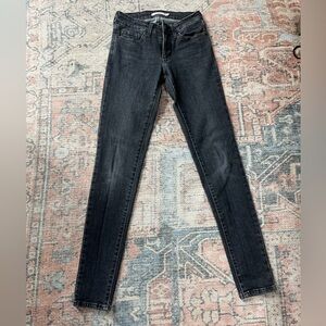 Women's Black Skinny Jeans Levi’s 711 size 24